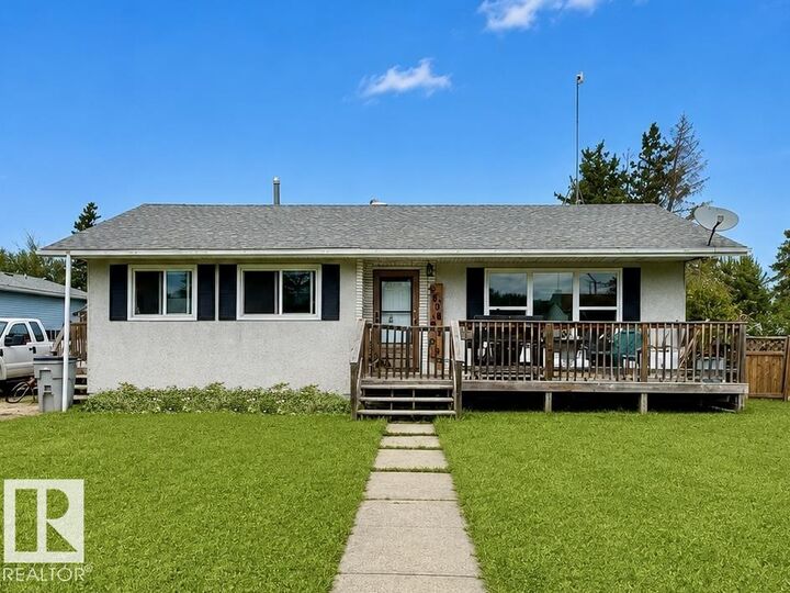 Property Photo: 4808 52 Avenue AB T0E 2M0
