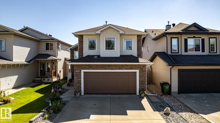Property Photo:  8919 176 Avenue NW  AB T5Z 0A2 