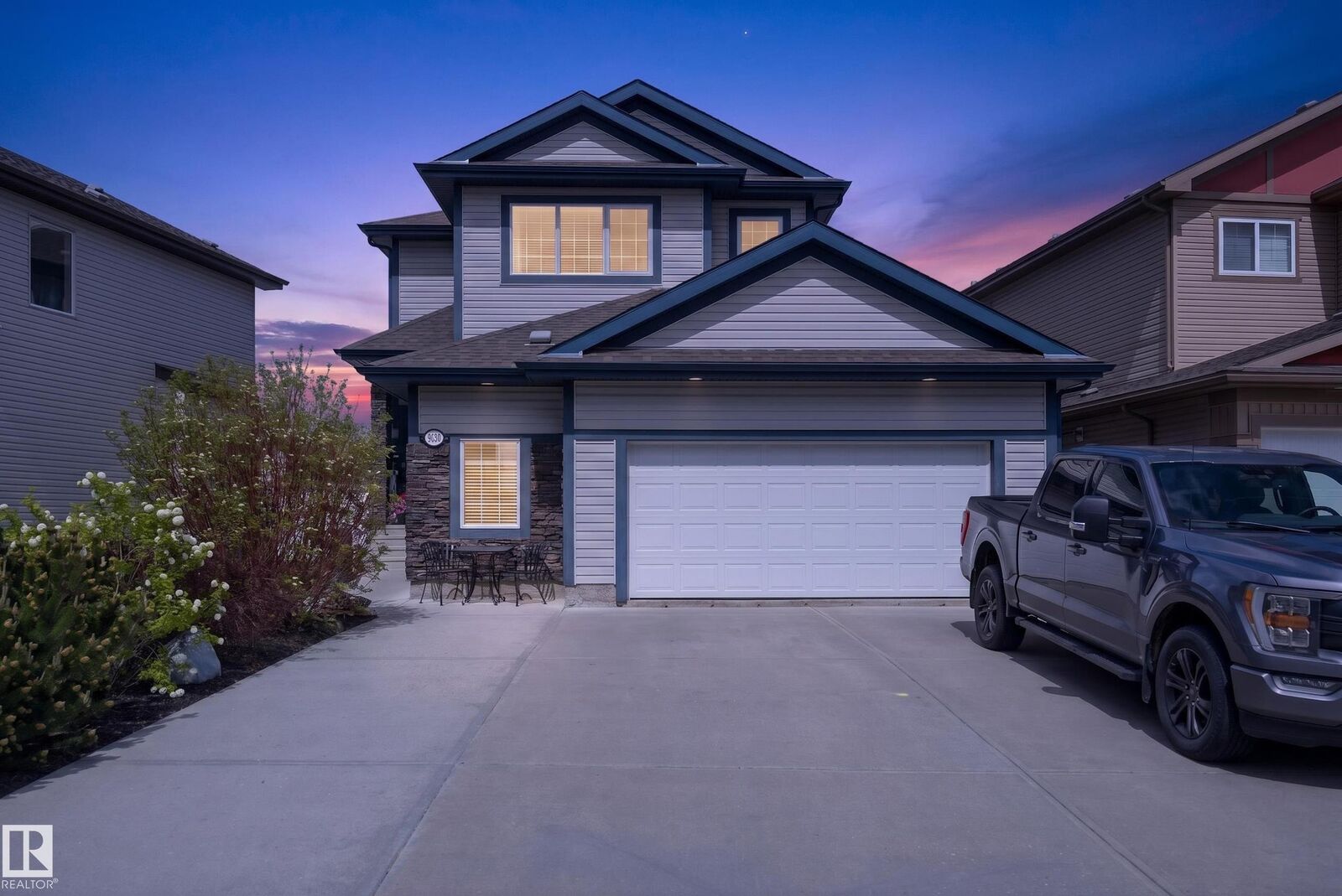 Property Photo:  9630 106 Avenue  AB T8R 1E2 