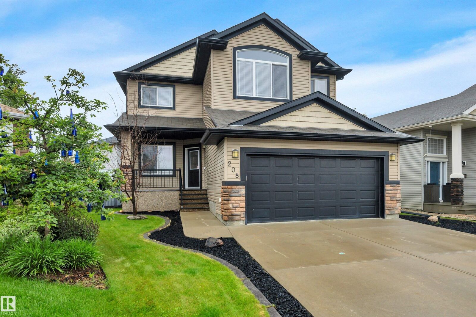 Property Photo:  208 Bridgeport Close  AB T9E 0M2 