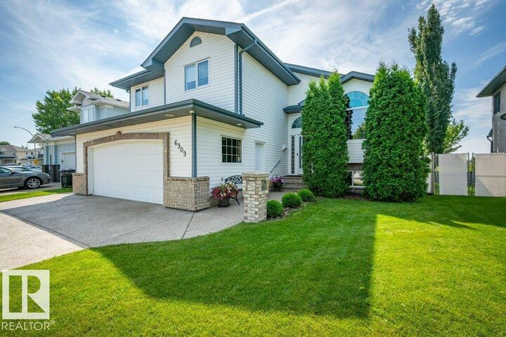 Property Photo:  6909 159A Avenue NW  AB T5Z 3B2 