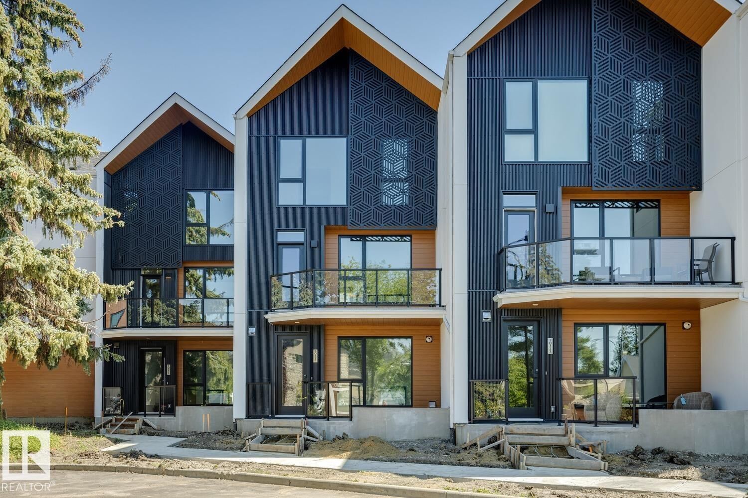 Property Photo: 10329 Wadhurst Road NW AB T5N 1T1