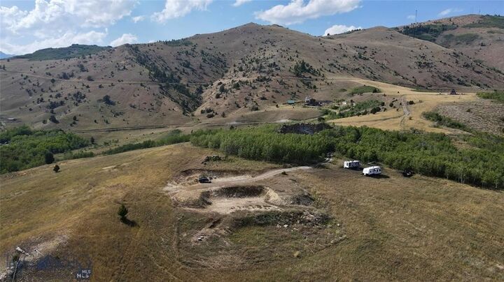 Property Photo: 1131 Outlaw Trail MT 58711