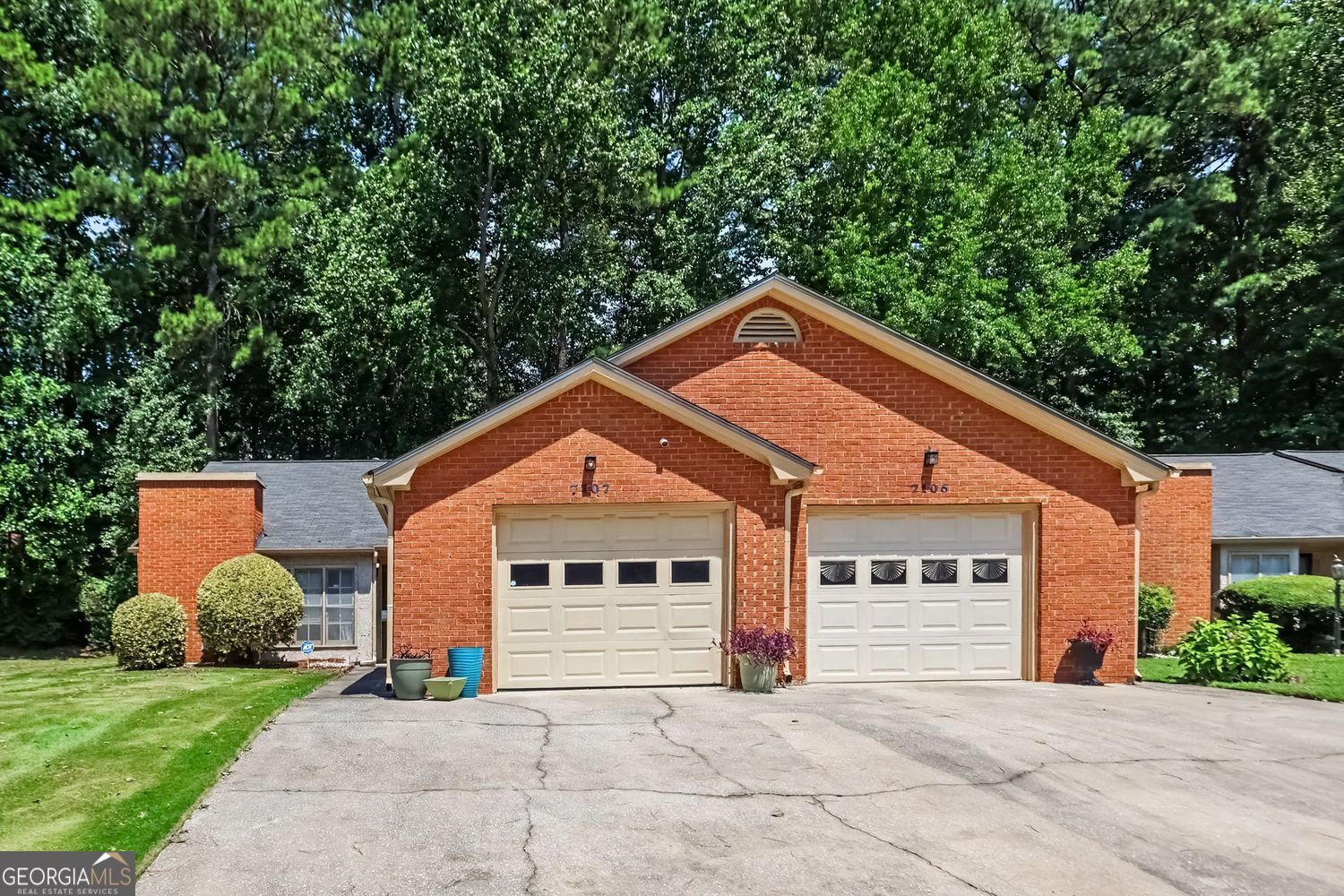 Property Photo: 7107 Forest Lane GA 30291