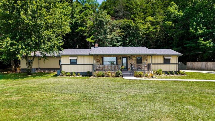 Property Photo: 9815 E Brainerd Road TN 37363