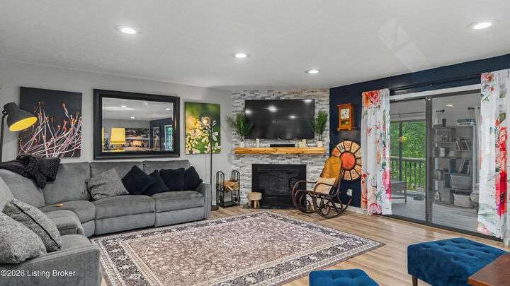 Property Photo:  6509 Marina Dr  KY 40059 