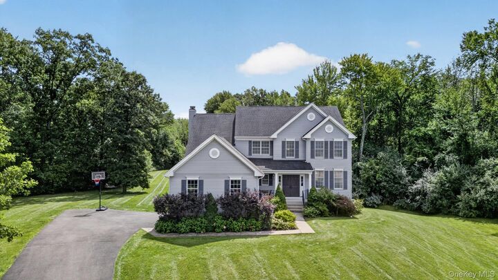 Property Photo: 10 Doolin Court NY 12590
