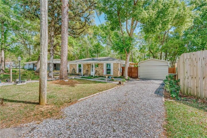 Property Photo: 2381 Willowdale Street AL 36605