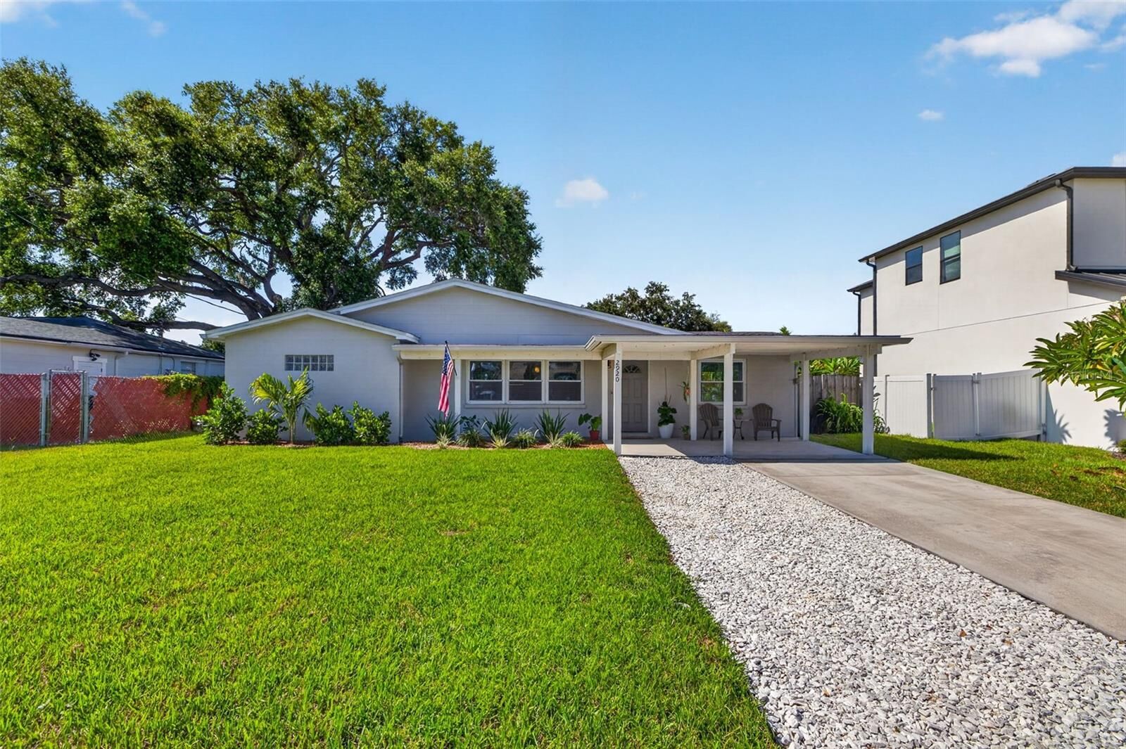 Property Photo:  2920 W Pearl Avenue  FL 33611 