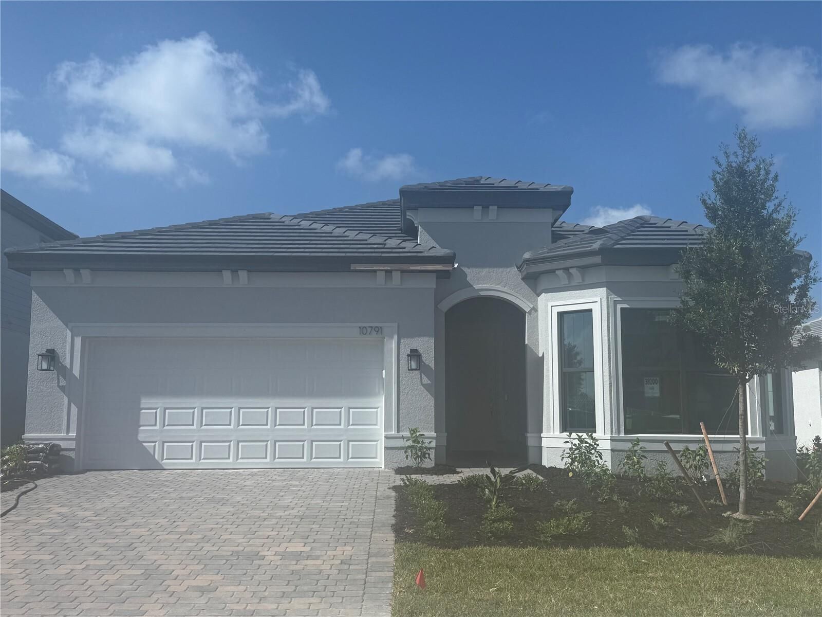 Property Photo:  10791 Buttercup Court  FL 34293 