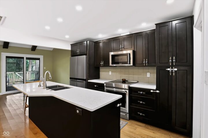 Property Photo:  4235 Larkspur Trace  IN 46237 