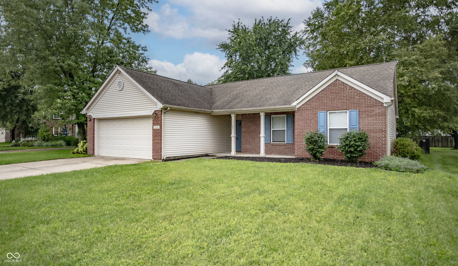 Property Photo: 13246 Golden Ash Court IN 46038