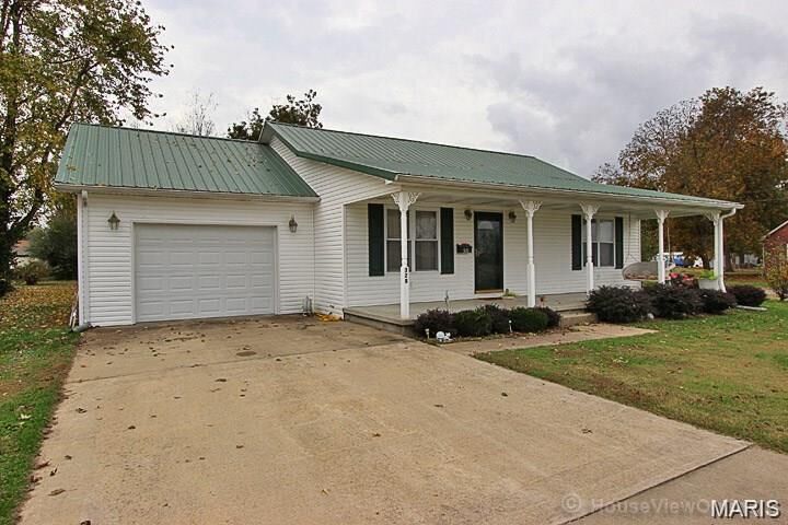 Property Photo:  328 Dame Avenue  MO 63740 