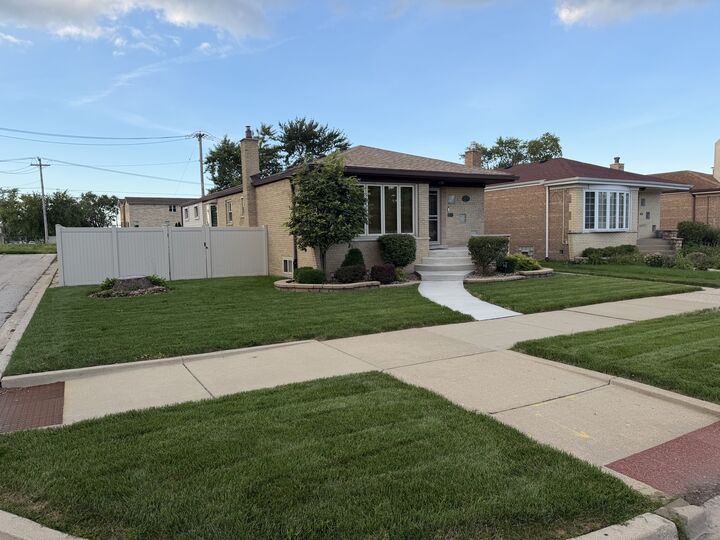 Property Photo:  6056 W 60th Street  IL 60638 