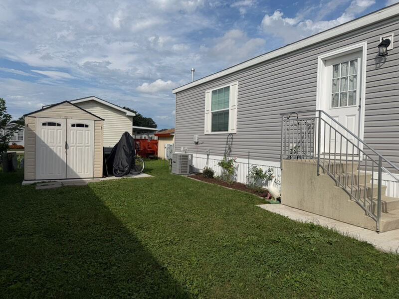 Property Photo: 112 8th Avenue IL 60103