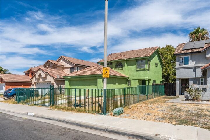 Property Photo:  1543 Keepsake Lane  CA 92571 