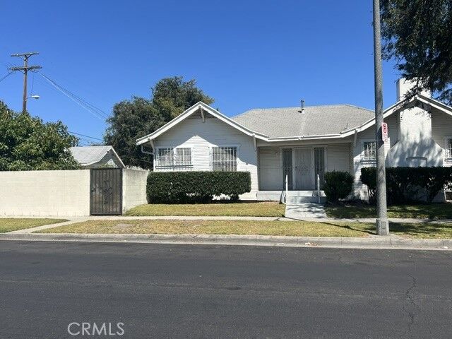 Property Photo:  1763 W 42nd  CA 90062 