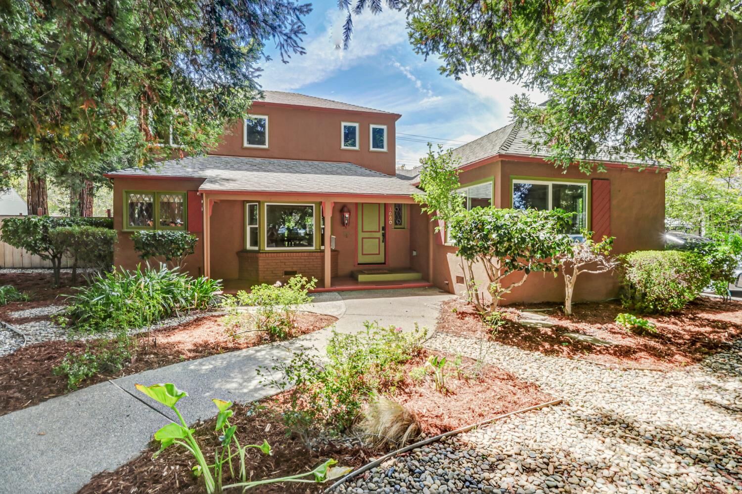 Property Photo:  1680 8th Avenue  CA 95818 