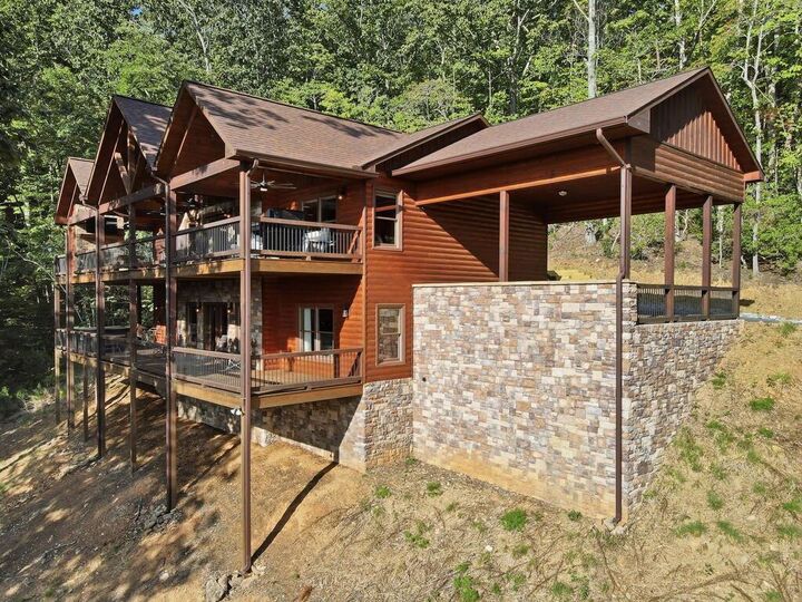 Property Photo: 175 Stuart Drive GA 30559