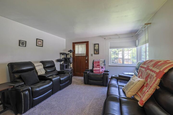 Property Photo: 1 Howard Road KY 41011