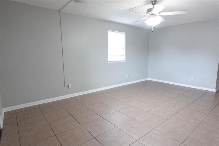 Property Photo:  4815 W Napoleon Avenue  LA 70001 