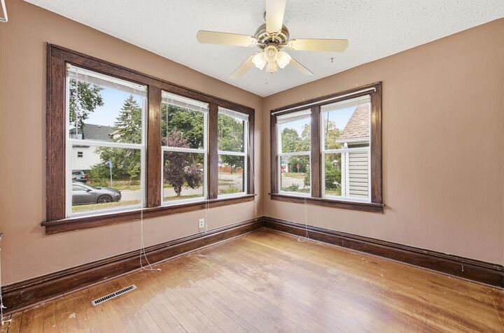 Property Photo: 4005 3rd Avenue S MN 55409