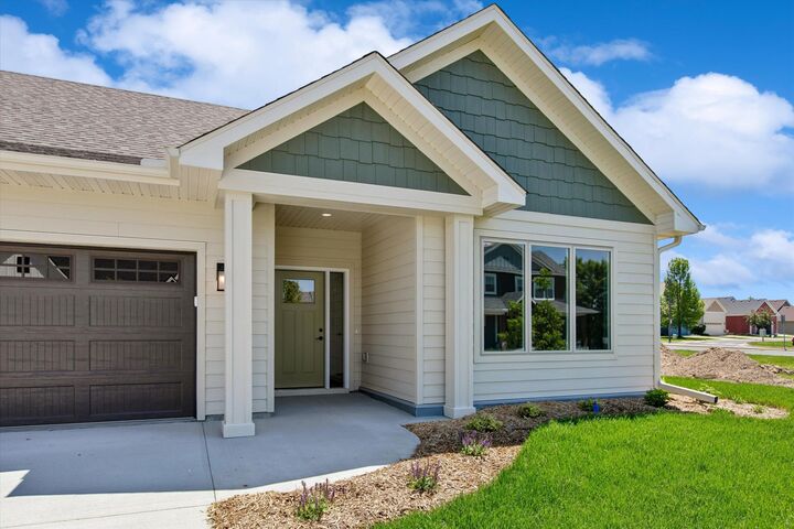 Property Photo: 2015 Erie Drive MN 55057