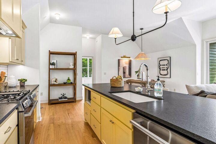 Property Photo:  3711 Colgate Avenue 2  MN 55410 