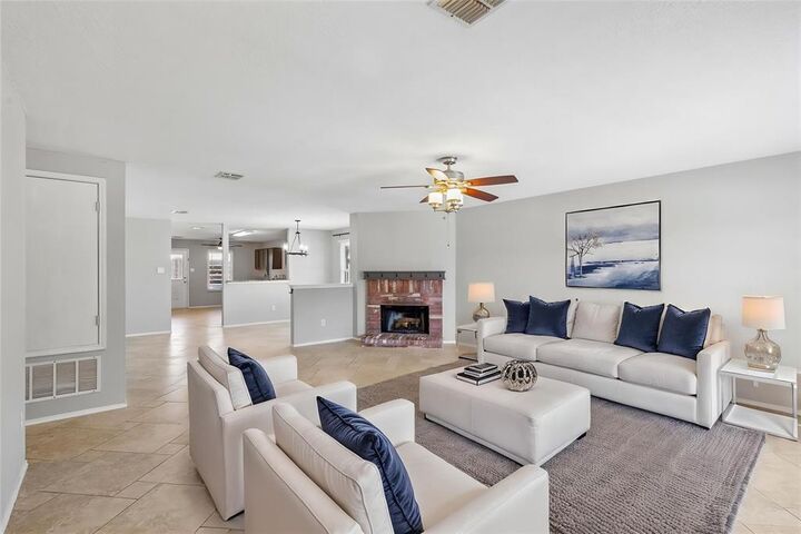 Property Photo: 2333 Bradford Pear Drive TX 75068