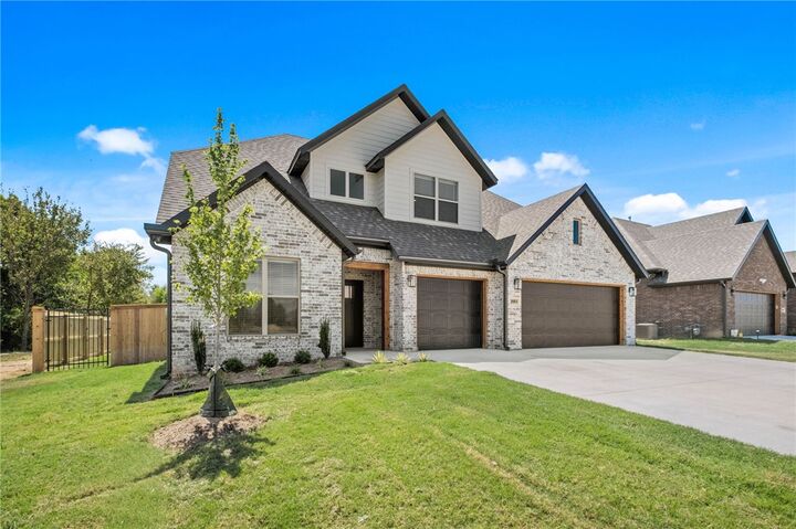 Property Photo:  3003 SW Little Elm Loop  AR 72713 