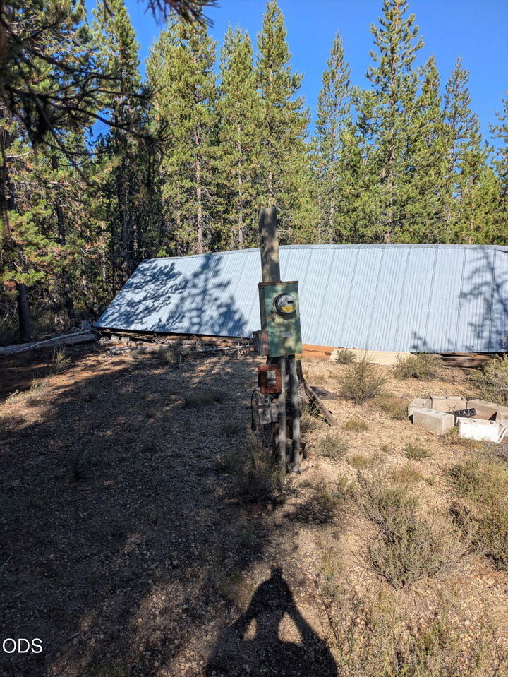 Property Photo:  123618 Cruikshank Drive  OR 97733 