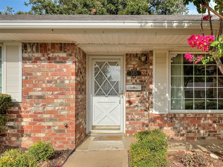 Property Photo: 3713 N Bryan Avenue OK 73008