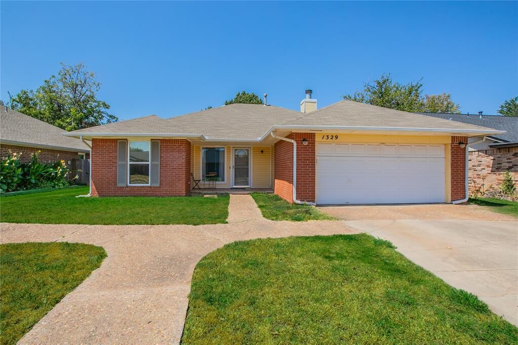 Property Photo: 1329 Greenfield Drive OK 73012