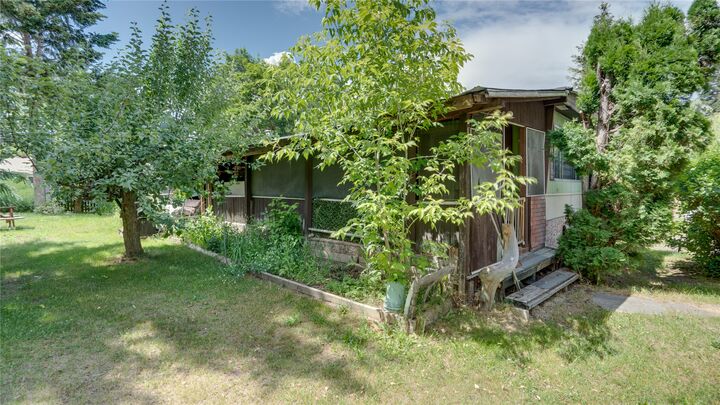 Property Photo: 686 Powell Road BC V0E 2G7