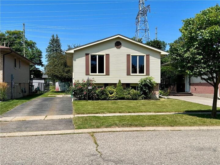 Property Photo: 14 Arbor Drive ON N3P 1Z3