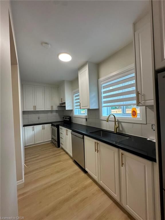 Property Photo:  413 Concession Street Main  ON L9A 1B8 