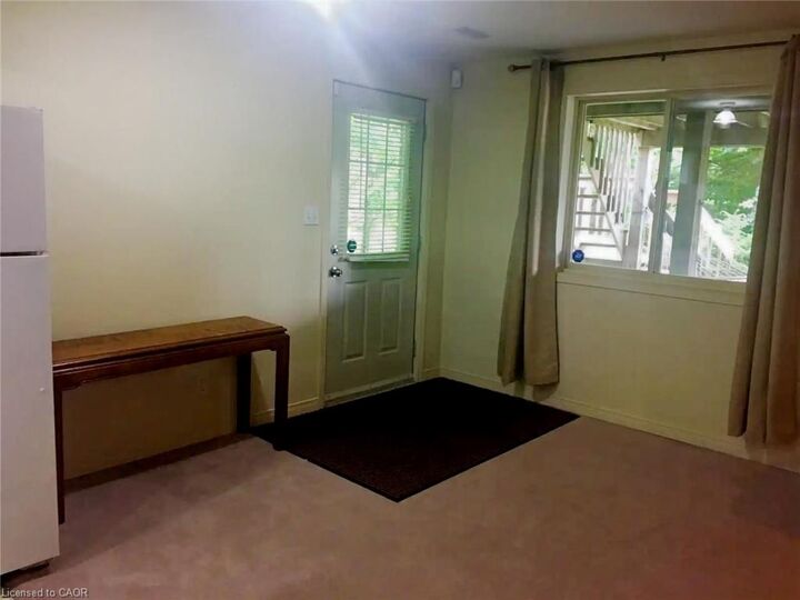Property Photo:  2111 Countrystone Place Lower  ON N2N 3L7 
