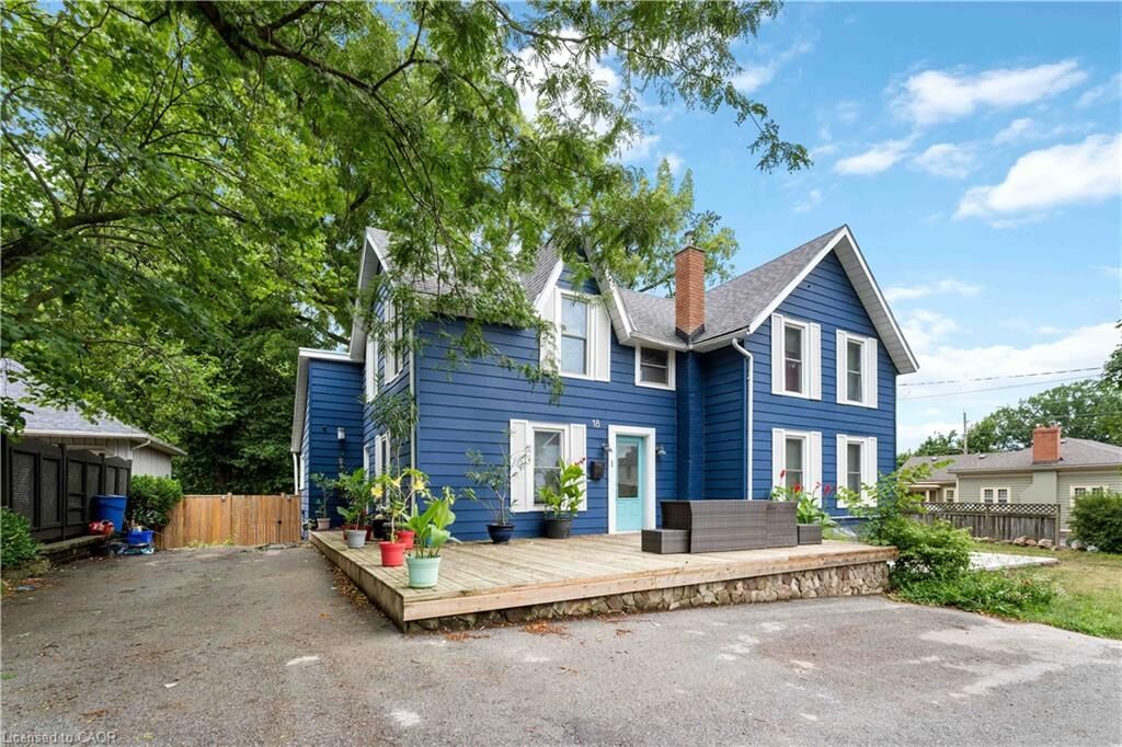 Property Photo: 18 Mountain Street 3 ON L3M 3J8