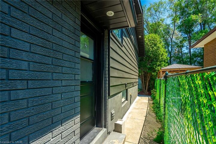 Property Photo:  29 Northgate Drive 2  ON L8T 2Y8 