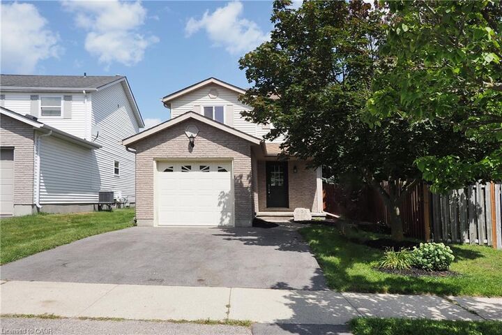 Property Photo: 495 Misty Crescent ON N2B 3V6
