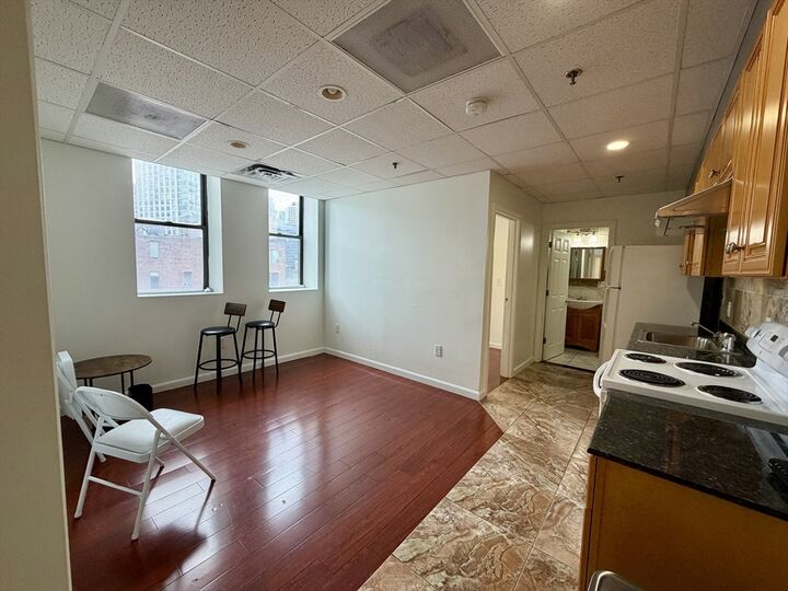 Property Photo: 72 Kneeland 601 MA 02111