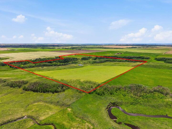 Property Photo: 30480 Range Road 12 16 AB T0M 0N0