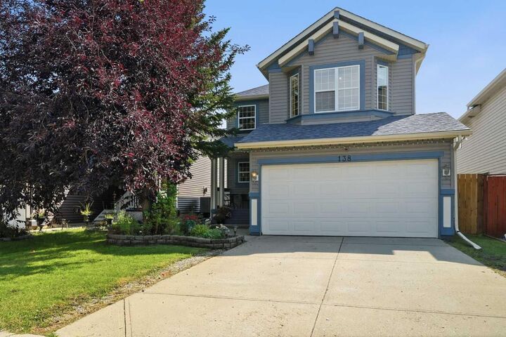 Property Photo: 138 Somerglen Common SW AB T2Y 4A3