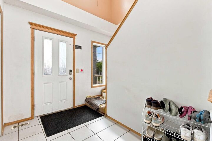 Property Photo: 162 Taradale Drive NE AB T3J 5G3