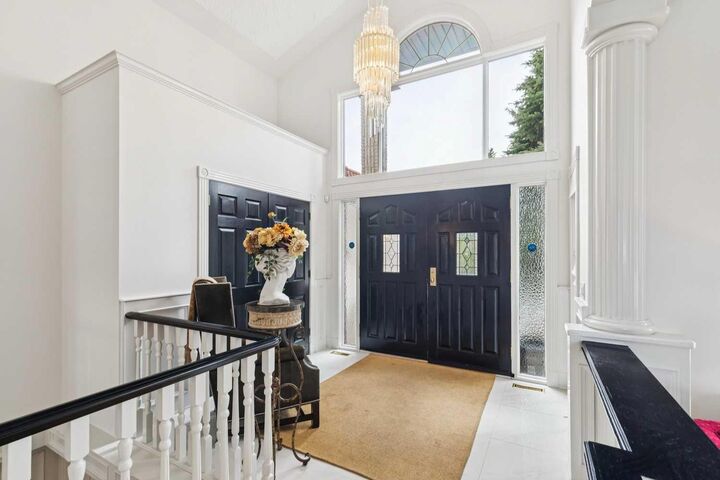 Property Photo: 84 Edenstone Way NW AB T3A 3Z1