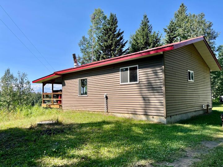 Property Photo: 75033 Township Road 37-4 AB T4T 1A4