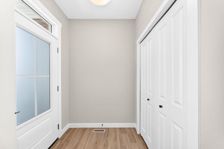 Property Photo: 1063 Bayview Crescent SW AB T4B 5N8