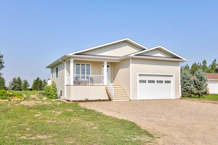 Property Photo: 82056 Range Road 191 AB T1M 1M7