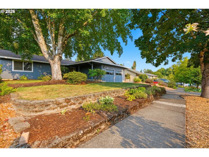 Property Photo:  10365 SW Clydesdale Ter  OR 97008 