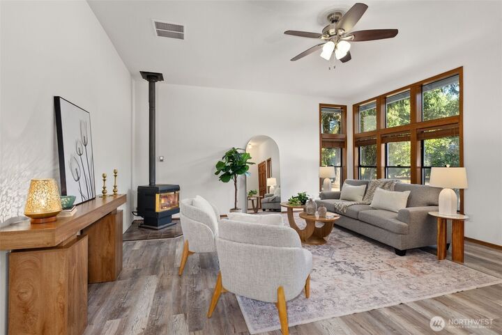Property Photo: 1311 Devon Drive NE WA 98506